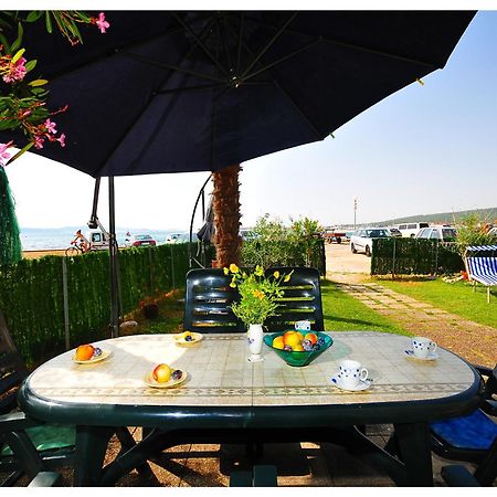 Apartments Renjak Sukošan Екстериор снимка