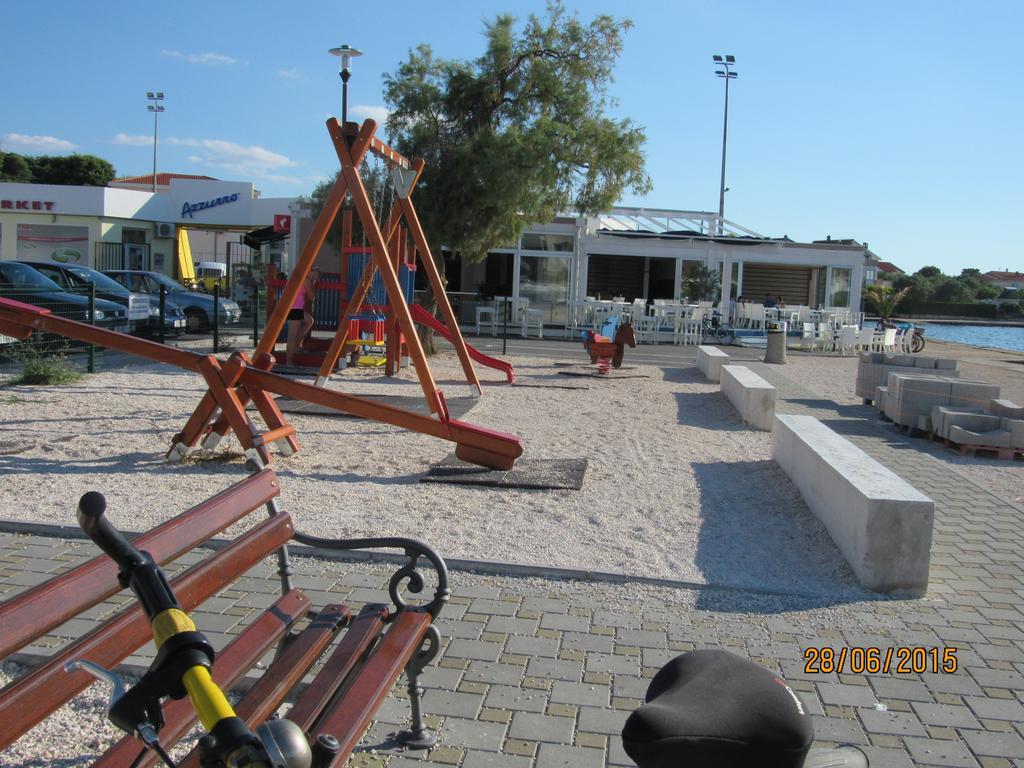 Apartments Renjak Sukošan Екстериор снимка