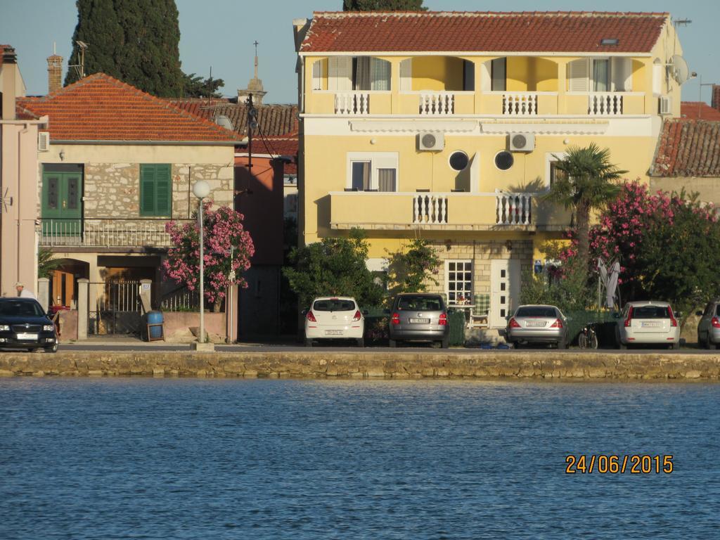 Apartments Renjak Sukošan Екстериор снимка