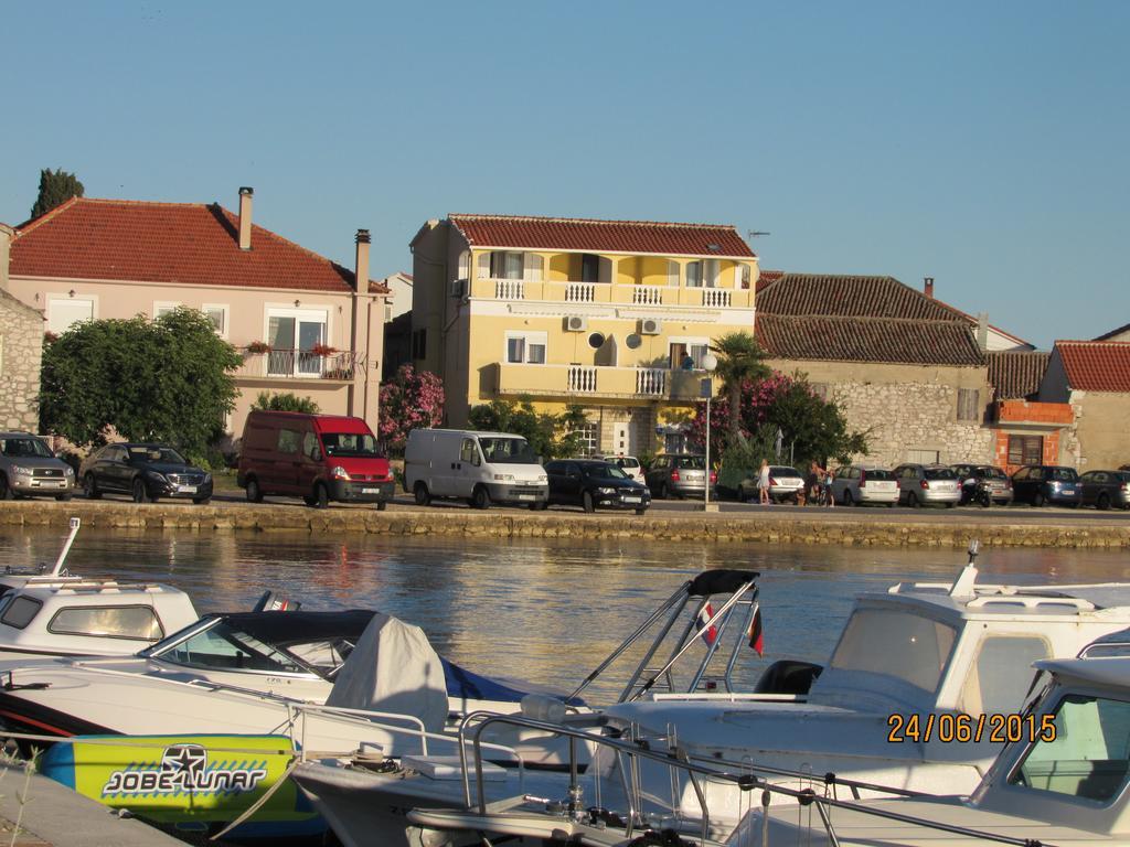 Apartments Renjak Sukošan Екстериор снимка