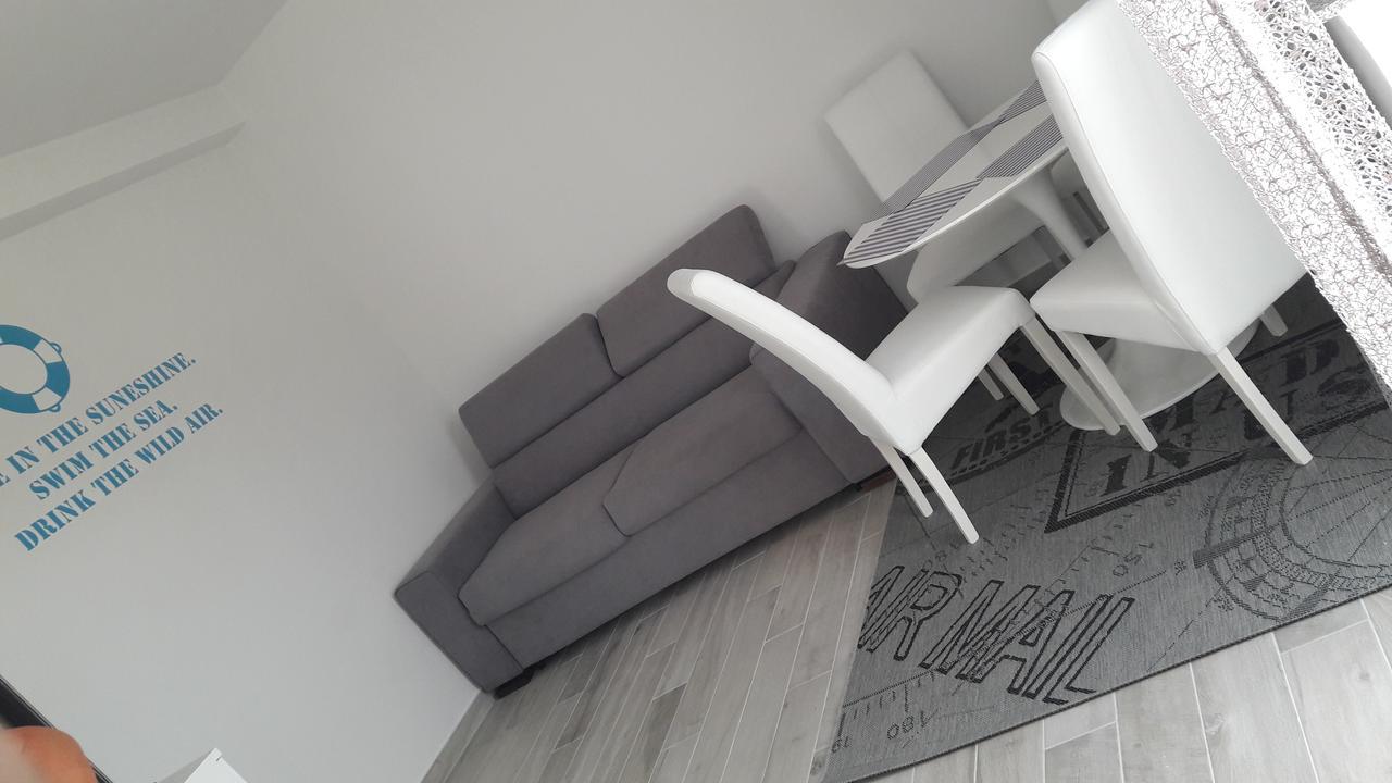 Apartments Renjak Sukošan Екстериор снимка