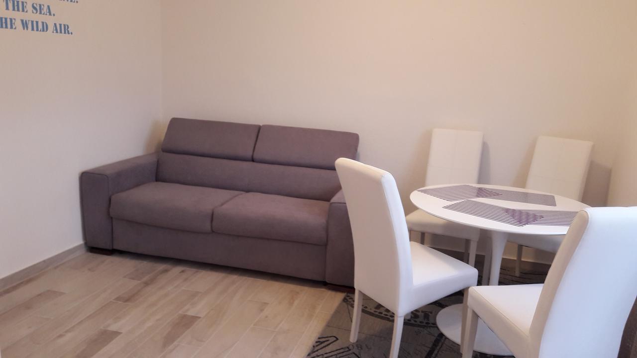 Apartments Renjak Sukošan Екстериор снимка